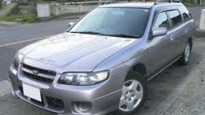 Nissan Avenir
