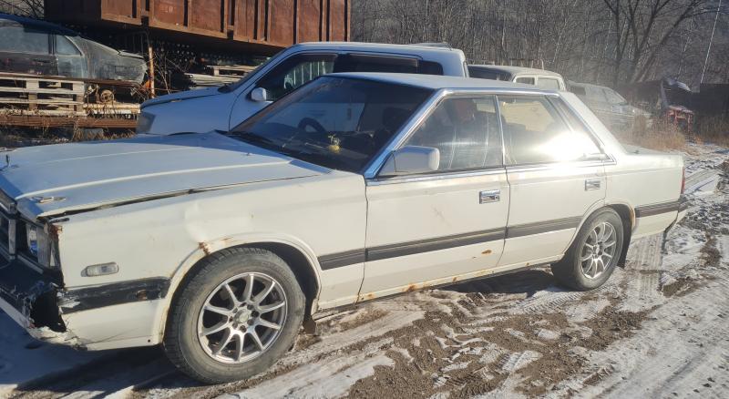 Nissan Laurel